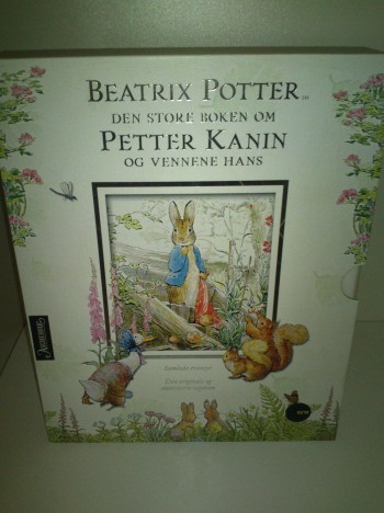 Beatrix Potter sine samlede verker, jeg blir alltid så glad når jeg leser historiene og ser på de vakre bildene!